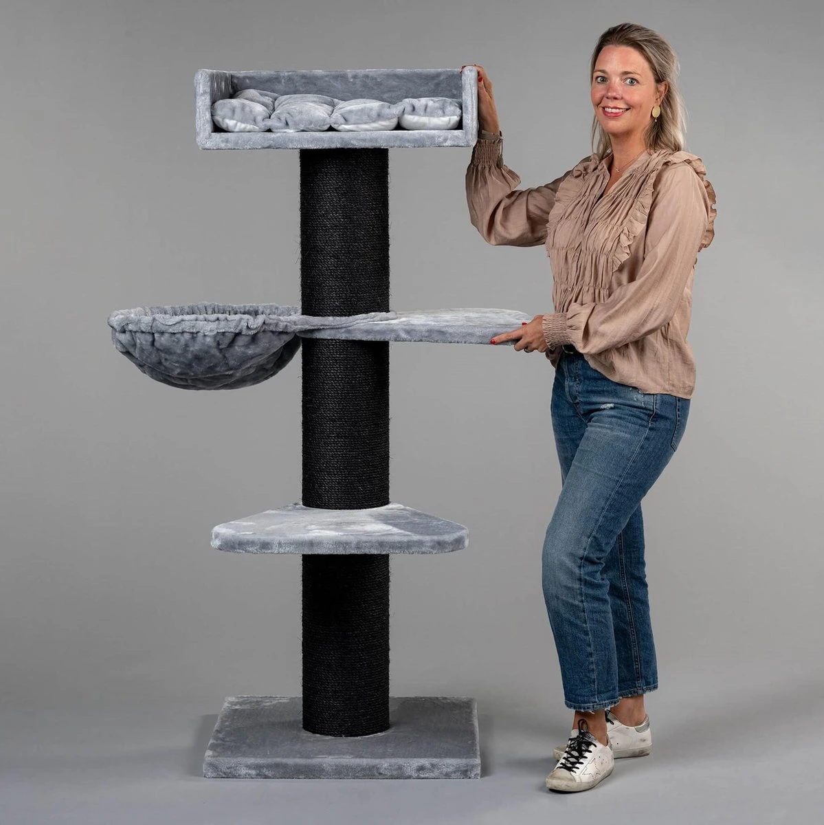 Krabpaal Voor Grote Katten Royalty Plus Blackline Lichtgrijs Grijs Van RHRQuality