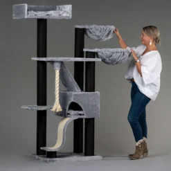 Krabpaal Voor Grote Katten Kilimandjaro De Luxe Blackline Plus Licht Grijs Van RHRQuality