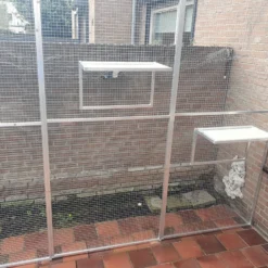 Merkloos Katten Ligplankje / Ligplateau. Blank Aluminium Ligplankje T.b.v. Kattenren.